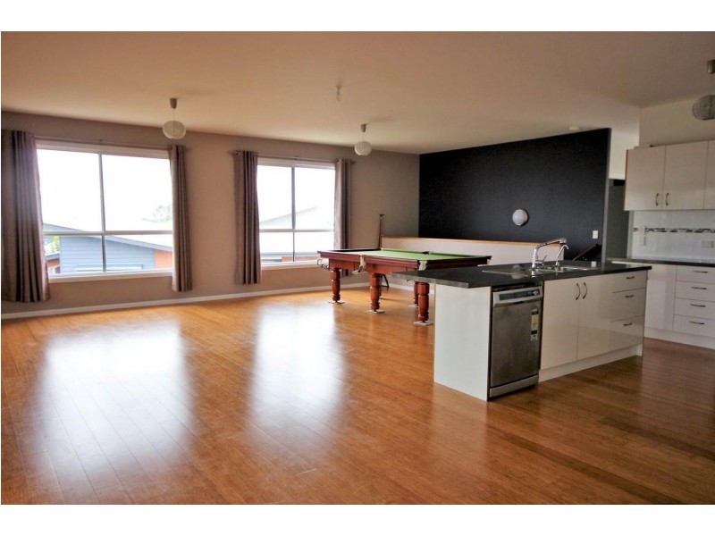 30 John Francis Drive, Carrara QLD 4211