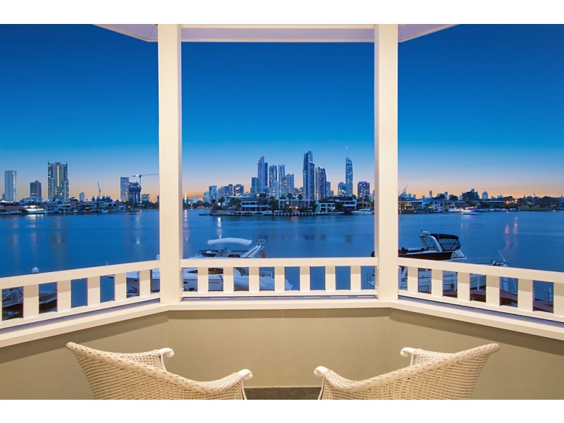 1a Yacht Street, Southport QLD 4215