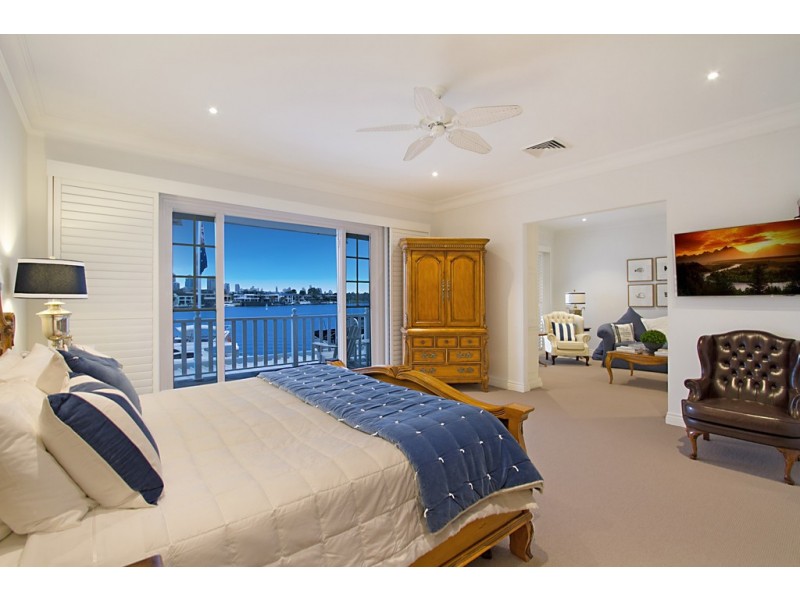 1a Yacht Street, Southport QLD 4215