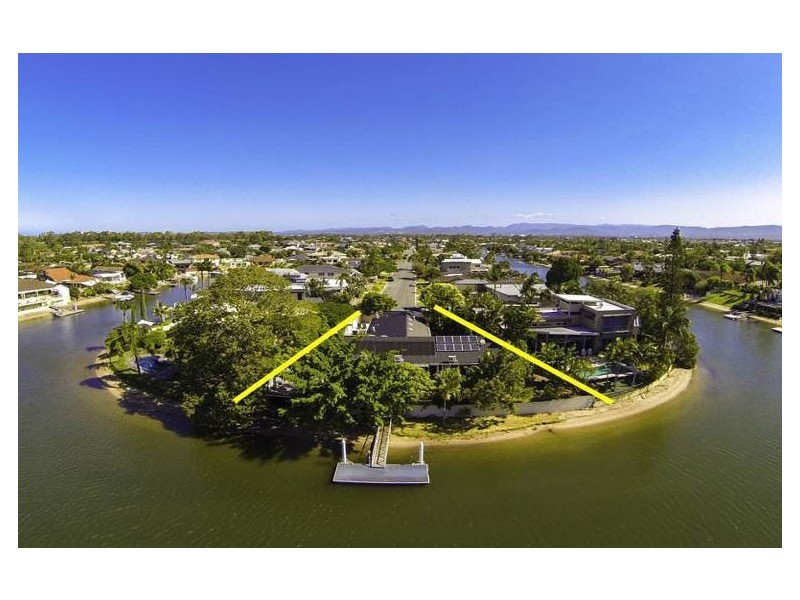 2 Platypus Aveune, Bundall QLD 4217