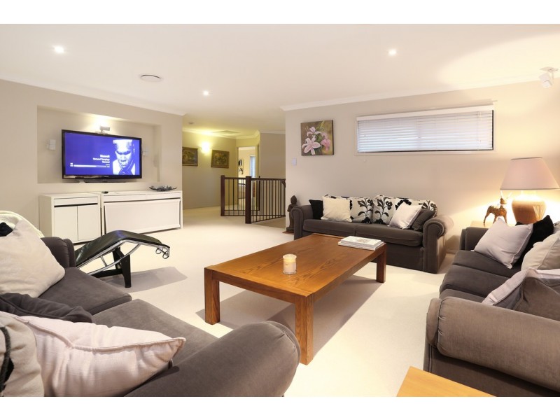 9 Sagitta Place, Robina QLD 4226