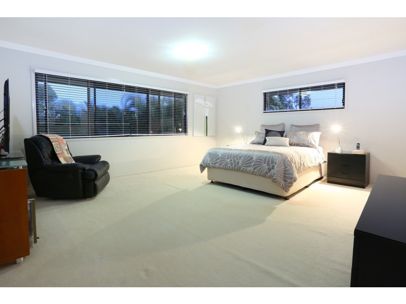 9 Sagitta Place, Robina QLD 4226