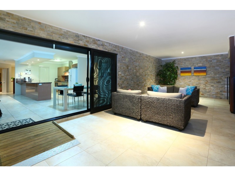9 Sagitta Place, Robina QLD 4226