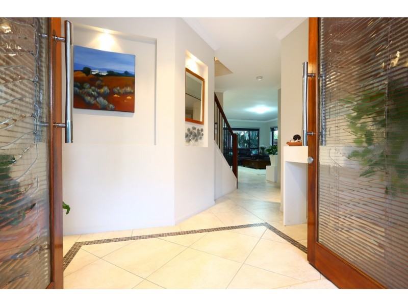 9 Sagitta Place, Robina QLD 4226