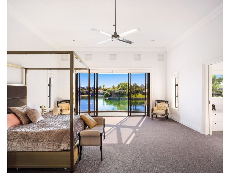 131-135 Monaco Street, Broadbeach Waters QLD 4218