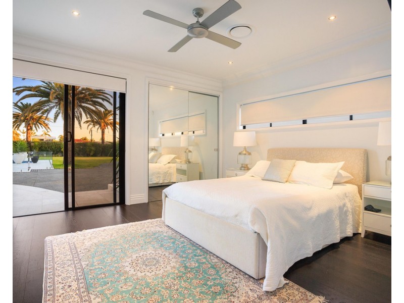 131-135 Monaco Street, Broadbeach Waters QLD 4218