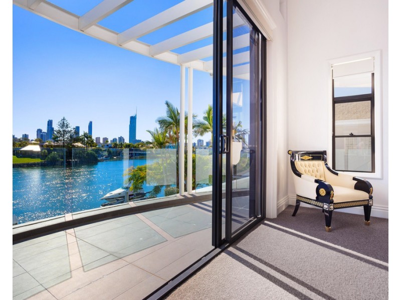 131-135 Monaco Street, Broadbeach Waters QLD 4218