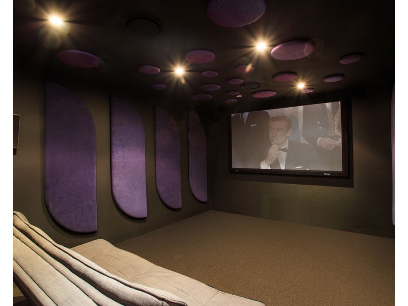 131-135 Monaco Street, Broadbeach Waters QLD 4218