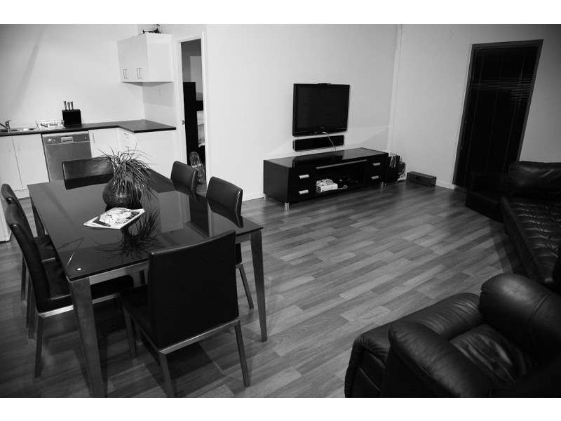 1 16 Dover Drive, Burleigh Heads QLD 4220