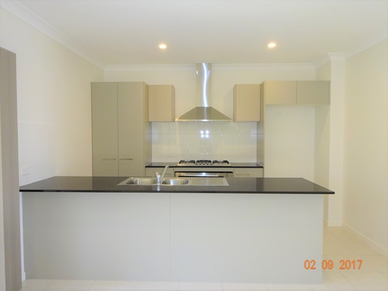 17 McPherson, Coomera QLD 4209