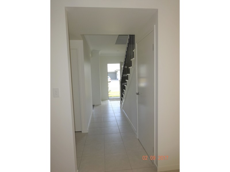 17 McPherson, Coomera QLD 4209