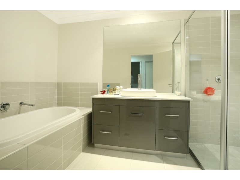 65/2 Bourton Road, Merrimac QLD 4226