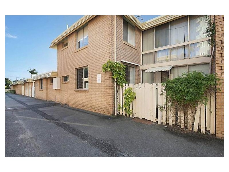 9/11 Peninsular Drive, Surfers Paradise QLD 4217