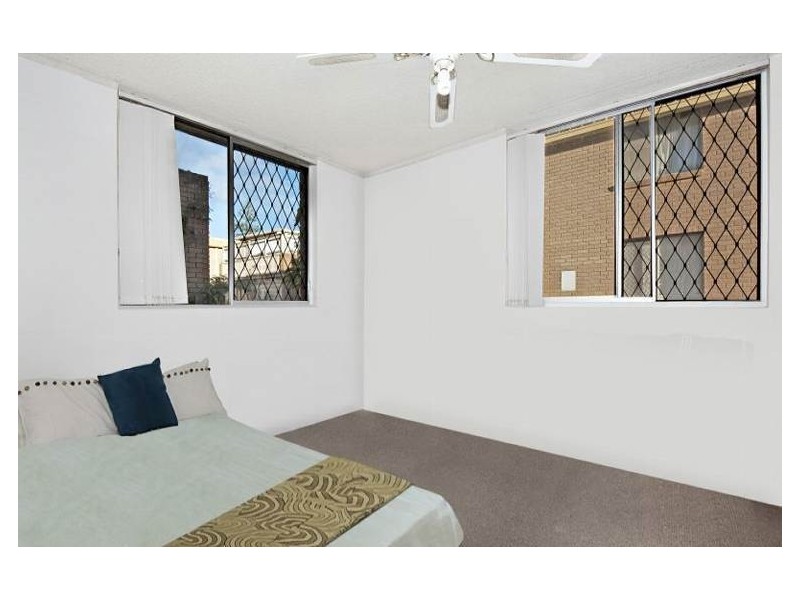 9/11 Peninsular Drive, Surfers Paradise QLD 4217