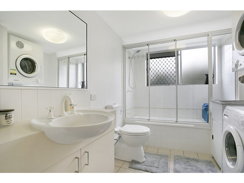 4/29 West Burleigh Road, Burleigh Heads QLD 4220