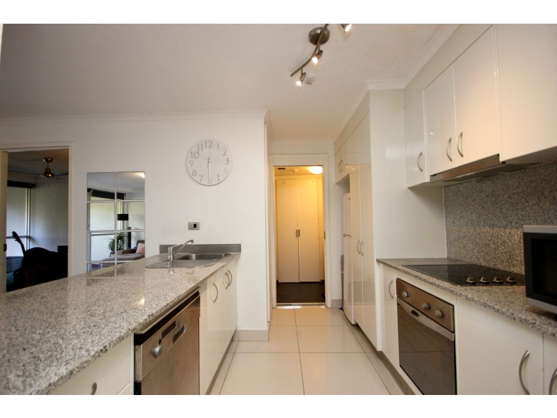 2/12 Enderley Avenue, Surfers Paradise QLD 4217