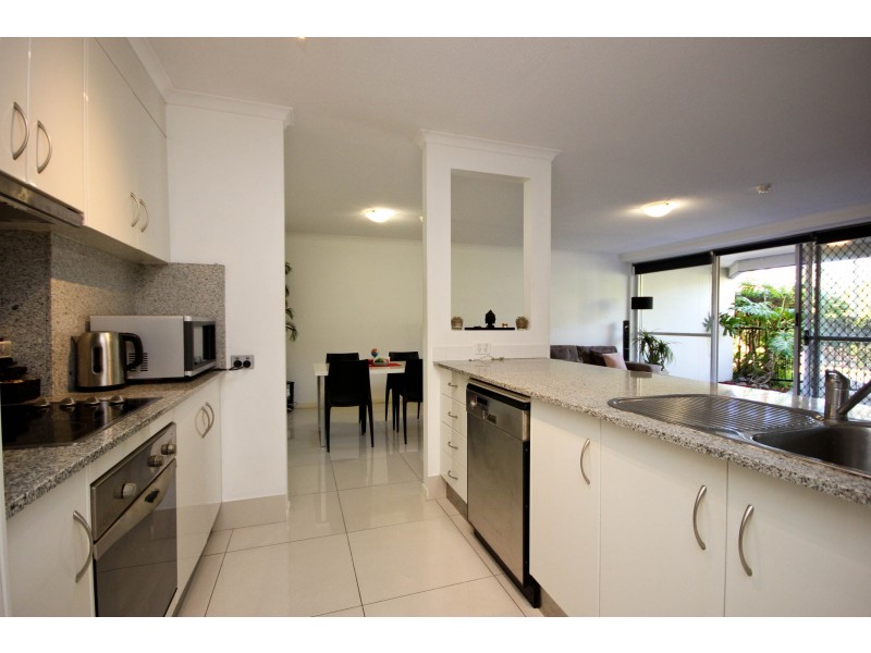 2/12 Enderley Avenue, Surfers Paradise QLD 4217
