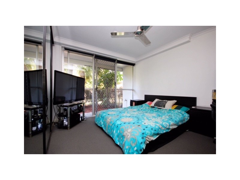 2/12 Enderley Avenue, Surfers Paradise QLD 4217