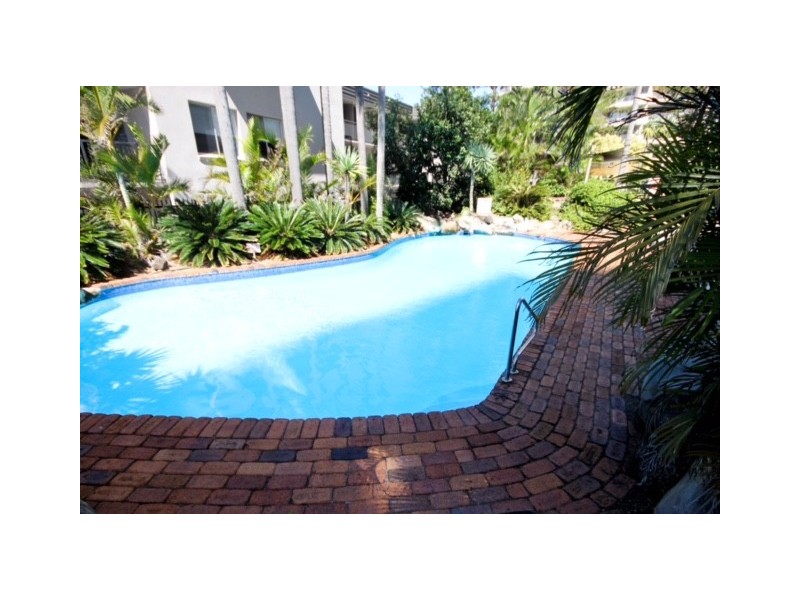 2/12 Enderley Avenue, Surfers Paradise QLD 4217