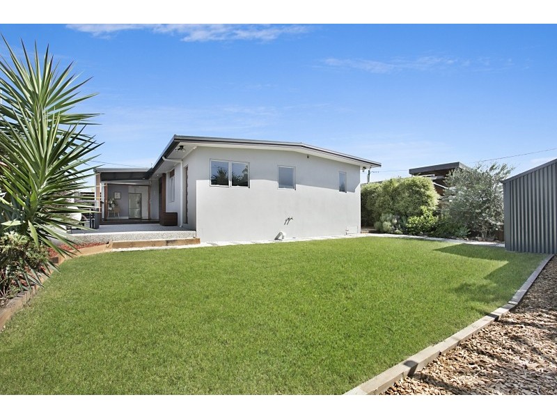 36 Cooleroo Crescent, Southport QLD 4215