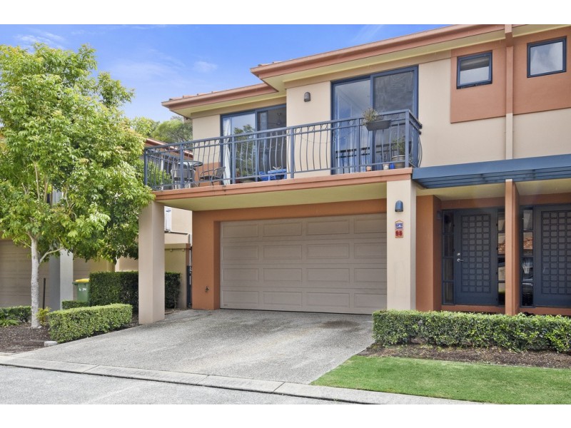 Apartment 95 ‘Varsity Shores’ 4 University Drive, Robina QLD 4226