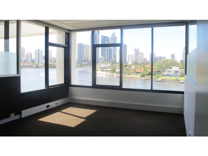 1/9 Ouyan Street, Bundall QLD 4217