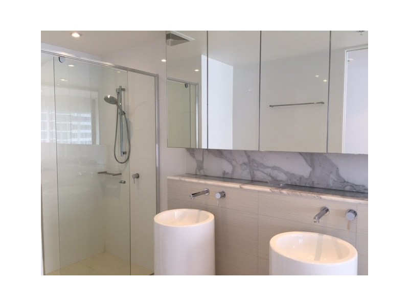 22905/21 Elizabeth Avenue, Broadbeach QLD 4218