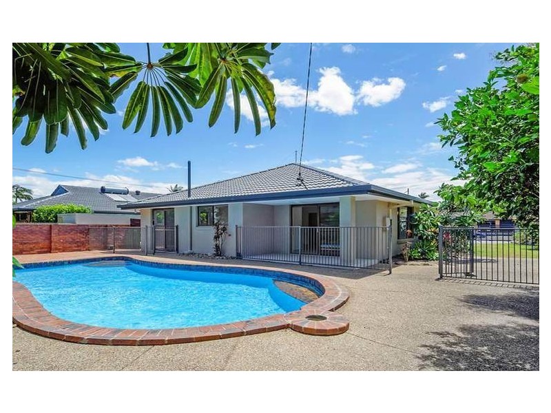 3 Vaucluse Place, Sorrento QLD 4217