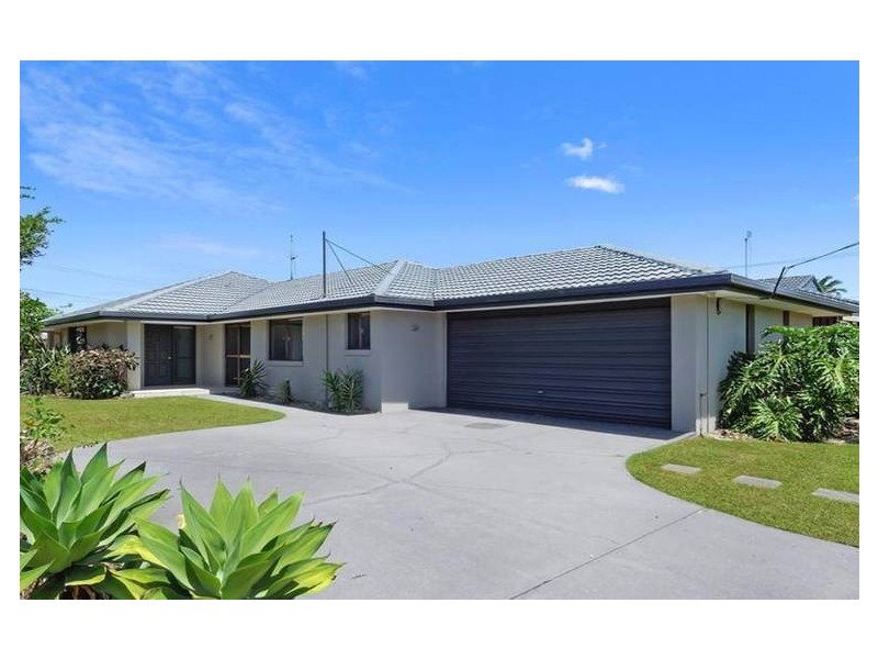 3 Vaucluse Place, Sorrento QLD 4217