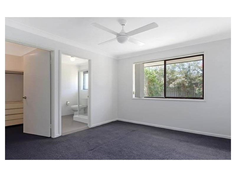 3 Vaucluse Place, Sorrento QLD 4217