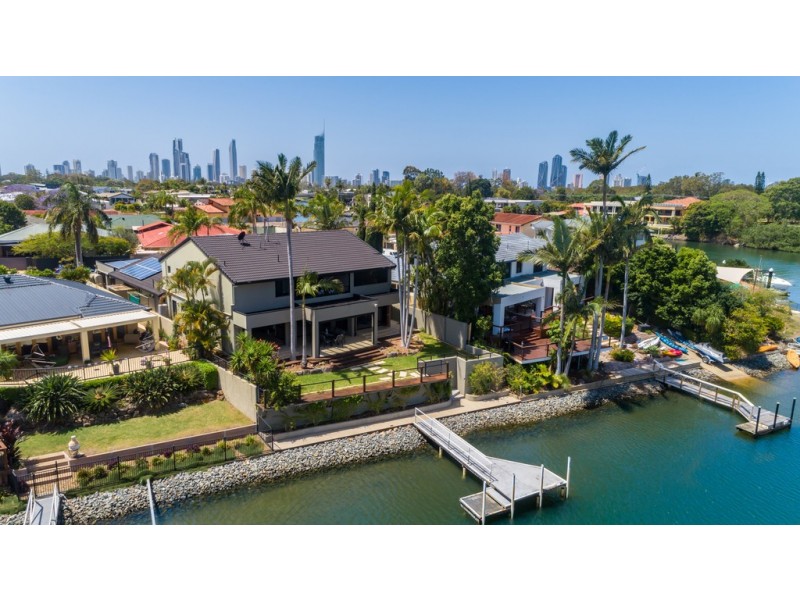 32 Emu Court, Sorrento QLD 4217