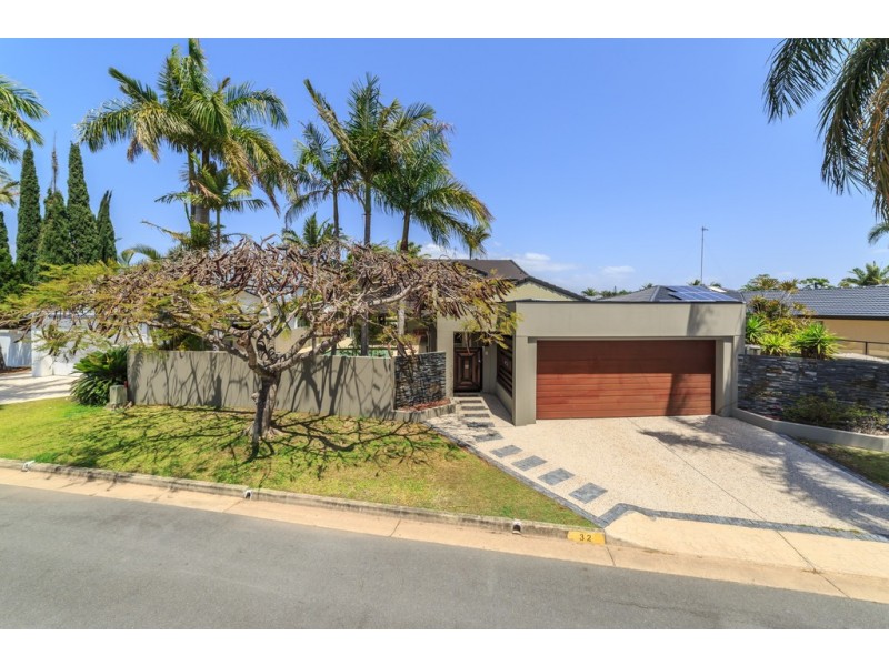 32 Emu Court, Sorrento QLD 4217