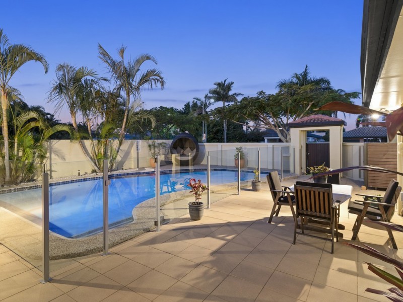 90 Campbell Street, Sorrento QLD 4217
