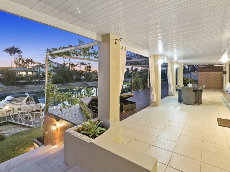 90 Campbell Street, Sorrento QLD 4217