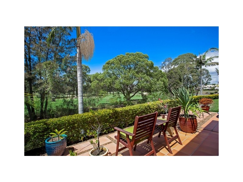 Villa 4 ‘Bradford’ Rhode Island 125 Santa Cruz Bvd, Clear Island Waters QLD 4226