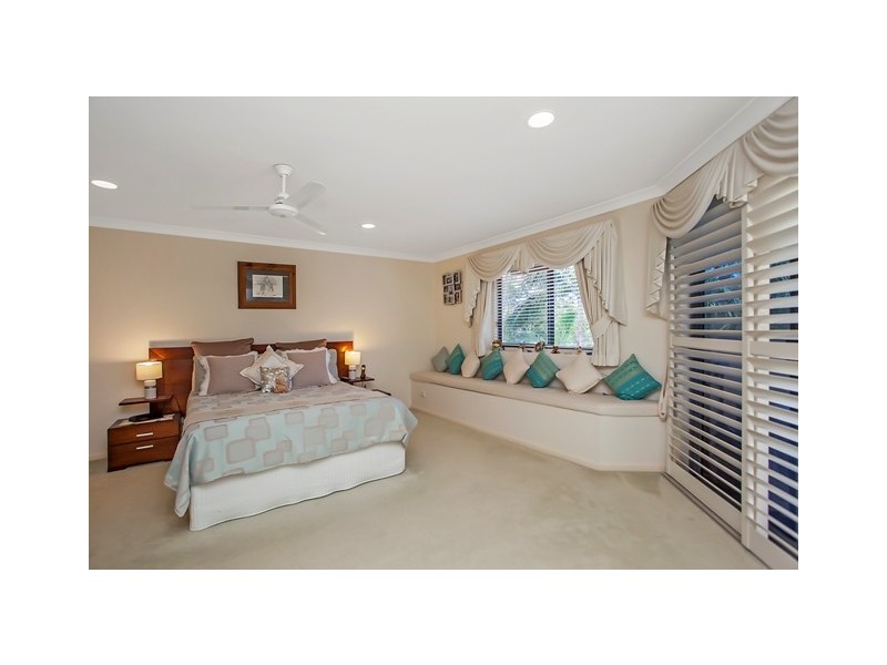 Villa 4 ‘Bradford’ Rhode Island 125 Santa Cruz Bvd, Clear Island Waters QLD 4226