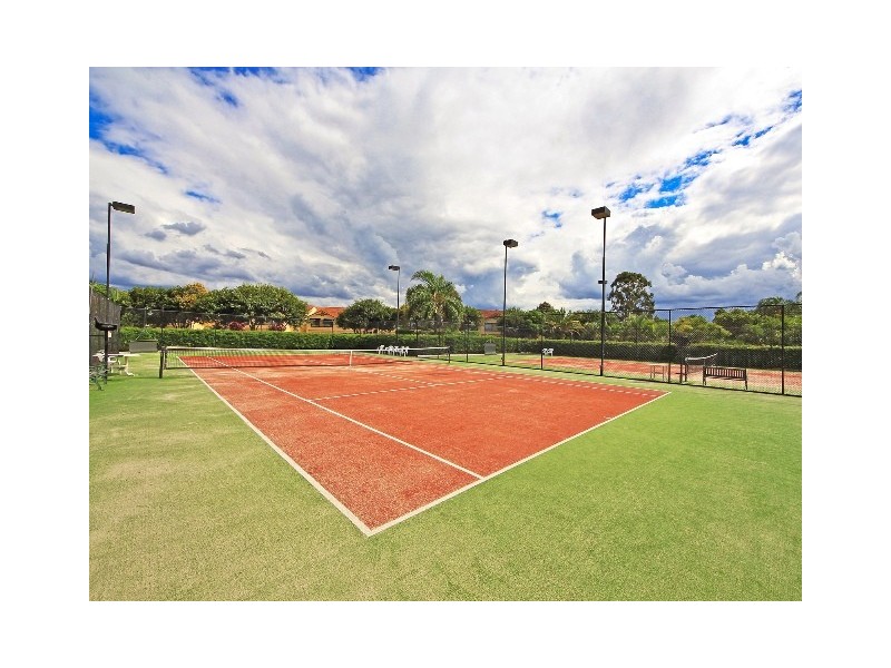 Villa 4 ‘Bradford’ Rhode Island 125 Santa Cruz Bvd, Clear Island Waters QLD 4226