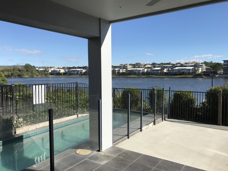 7 Elizabeth Crescent, Varsity Lakes QLD 4227