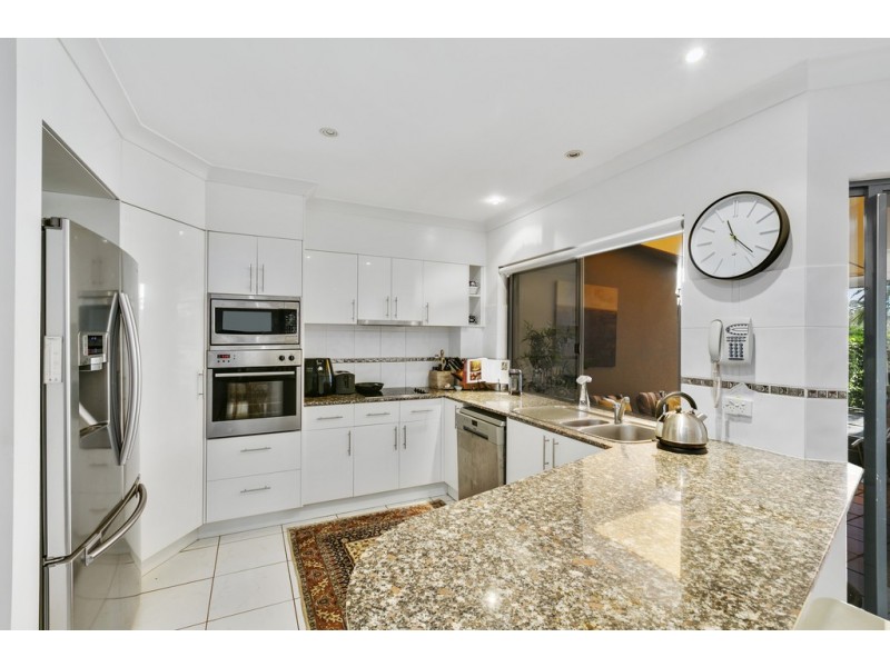 Villa 2 ‘Wyoming’ 125 Santa Cruz Boulevard, Clear Island Waters QLD 4226