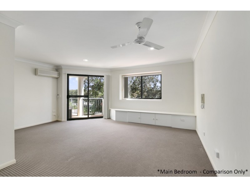 Villa 2 ‘Wyoming’ 125 Santa Cruz Boulevard, Clear Island Waters QLD 4226