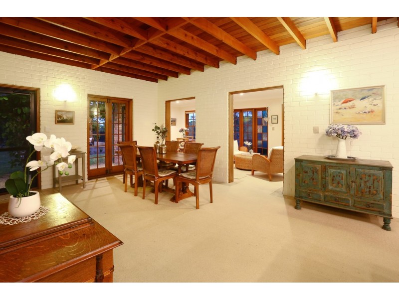 16 Lancelin Drive, Mermaid Waters QLD 4218