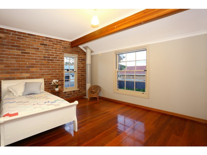 16 Lancelin Drive, Mermaid Waters QLD 4218