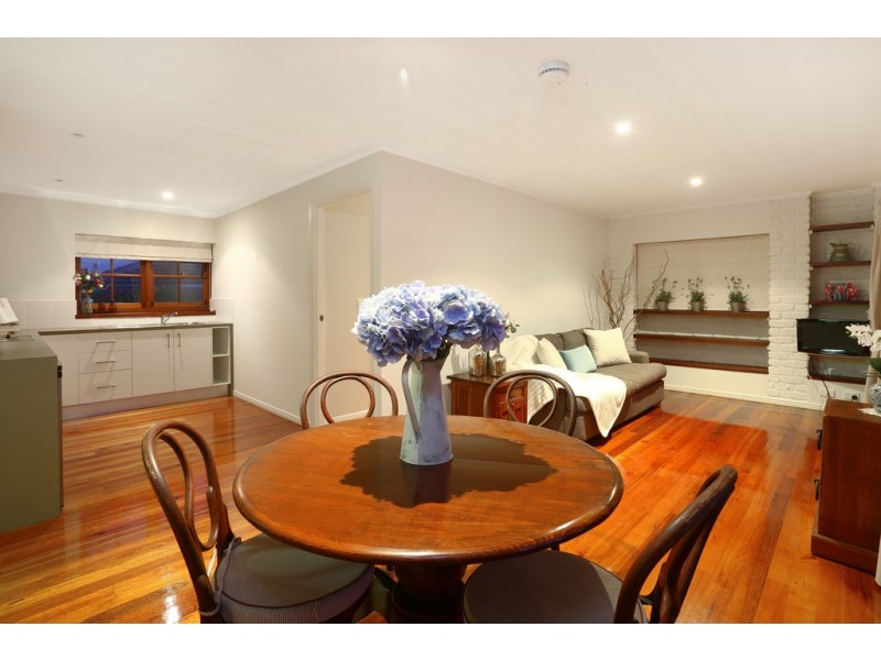 16 Lancelin Drive, Mermaid Waters QLD 4218