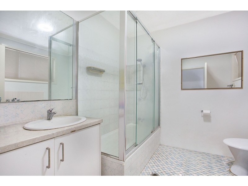 4/26 Leonard Avenue, Surfers Paradise QLD 4217