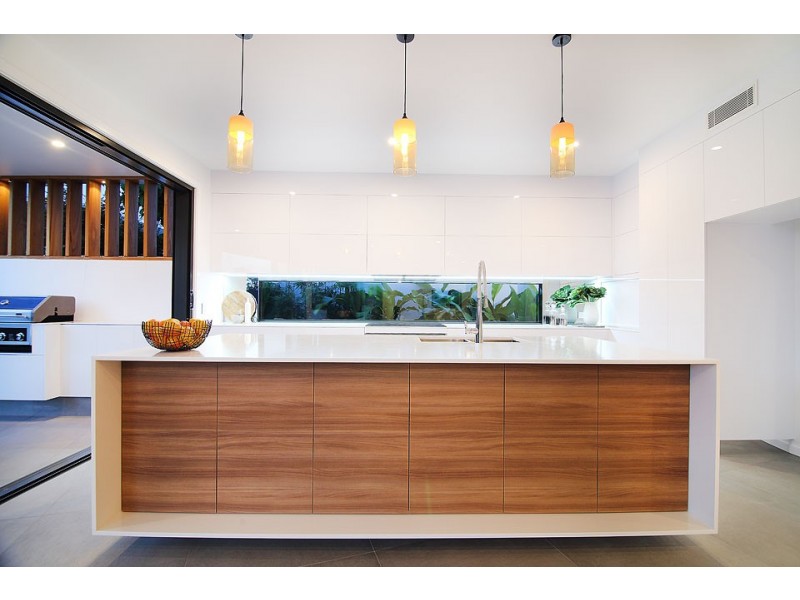 16B Chant Street, Broadbeach Waters QLD 4218