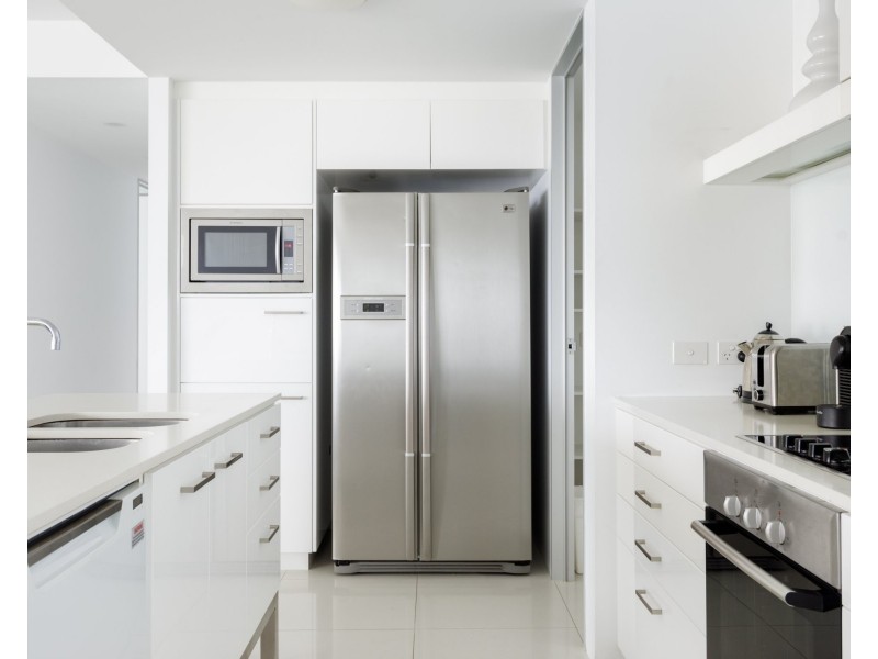 3103/9 Hamilton Avenue, Surfers Paradise QLD 4217