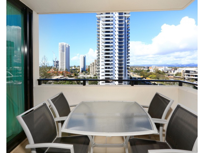 801/2685 ‘Broadbeach On The Park’ Gold Coast Hwy, Broadbeach QLD 4218