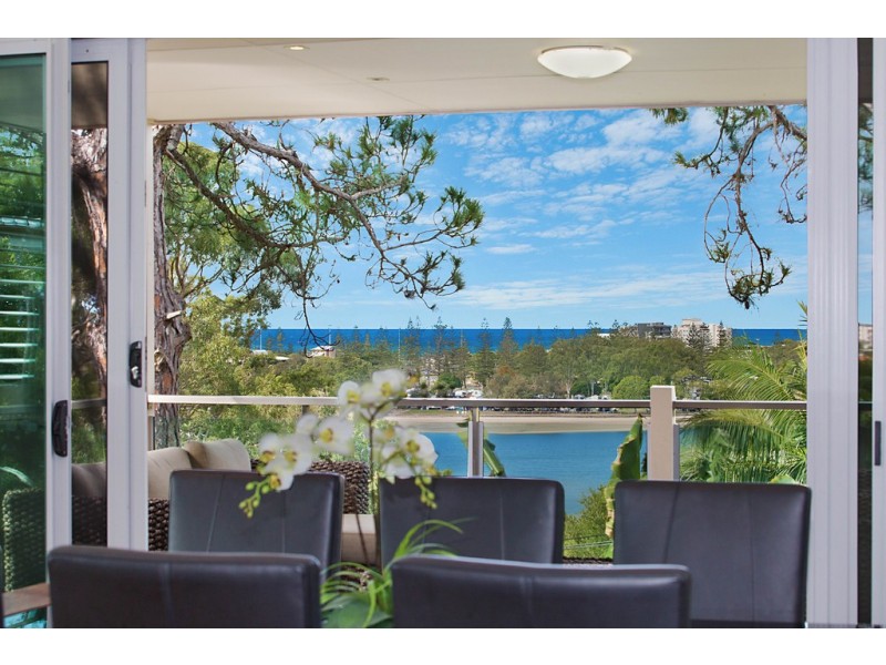 89 Ocean Parade, Burleigh Heads QLD 4220