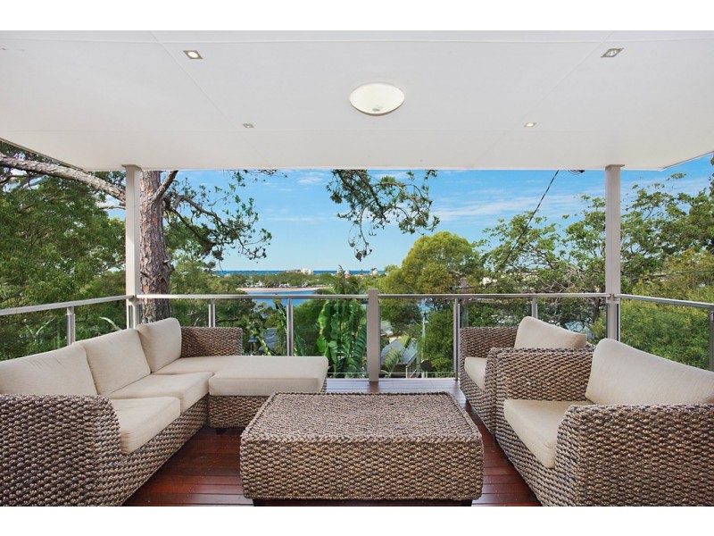 89 Ocean Parade, Burleigh Heads QLD 4220