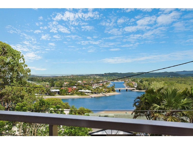 89 Ocean Parade, Burleigh Heads QLD 4220